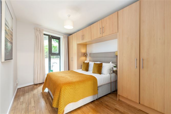 3 Marina View, Clarence Street, DunLaoghaire, Co. Dublin