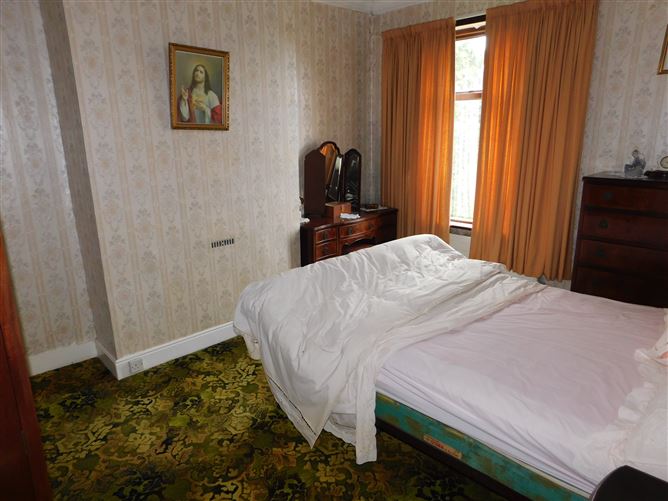 Piermount, 6 Glenview Place, New Road, Dillons Cross, Cork., City Centre Nth, Cork