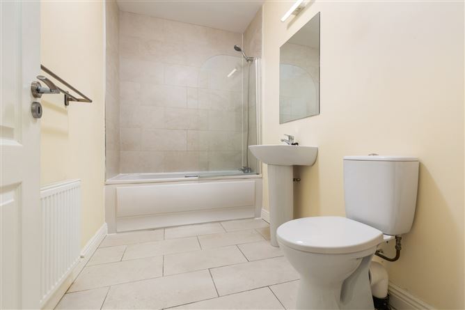 21 Summerseat Green, Clonee, Co. Meath