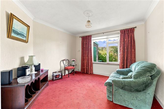 8 Lorcan Green, Santry, Dublin 9