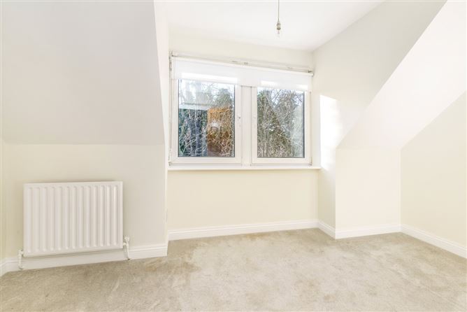 Tenchleigh, 9 The Thicket, Hainault Road, Foxrock, Dublin 18