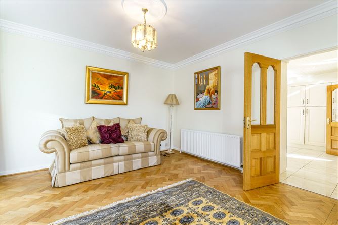 Tenchleigh, 9 The Thicket, Hainault Road, Foxrock, Dublin 18