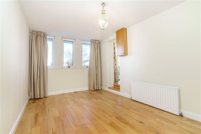 Tenchleigh, 9 The Thicket, Hainault Road, Foxrock, Dublin 18