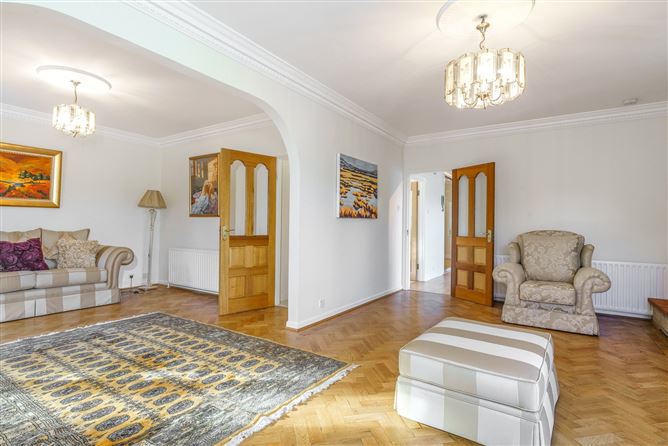 Tenchleigh, 9 The Thicket, Hainault Road, Foxrock, Dublin 18