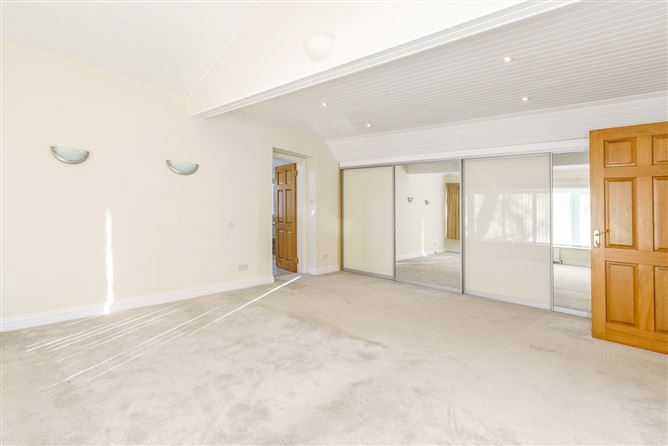 Tenchleigh, 9 The Thicket, Hainault Road, Foxrock, Dublin 18