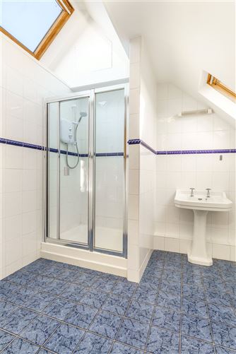 Tenchleigh, 9 The Thicket, Hainault Road, Foxrock, Dublin 18