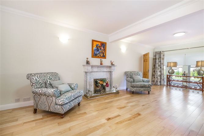 Tenchleigh, 9 The Thicket, Hainault Road, Foxrock, Dublin 18
