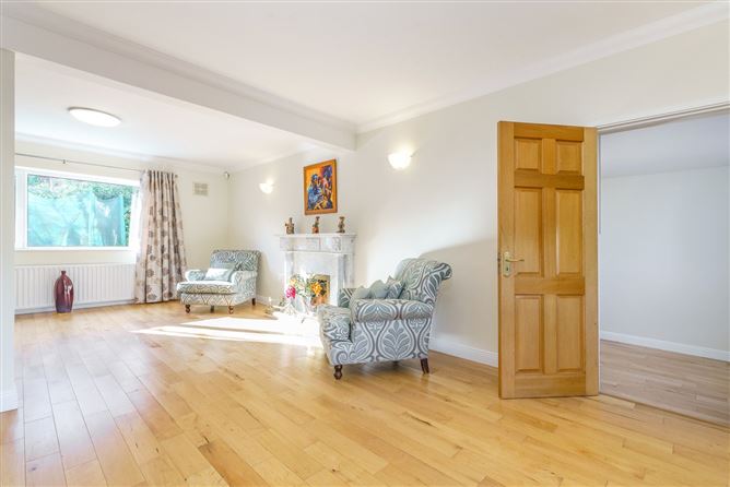 Tenchleigh, 9 The Thicket, Hainault Road, Foxrock, Dublin 18