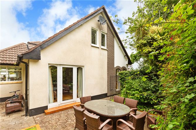 Tenchleigh, 9 The Thicket, Hainault Road, Foxrock, Dublin 18