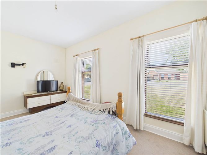 46 Mansfield Grove, Athy, County Kildare