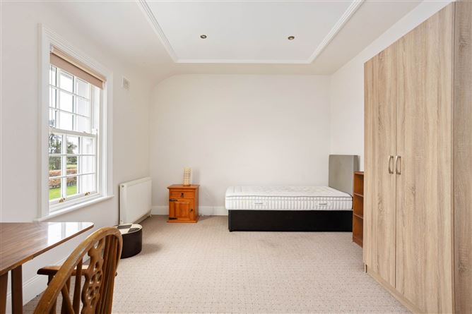 Newtown House, Newtown, Enfield, County Kildare