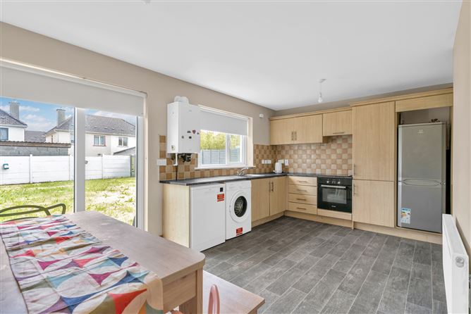 6 Hollands Park, Athy, Co. Kildare