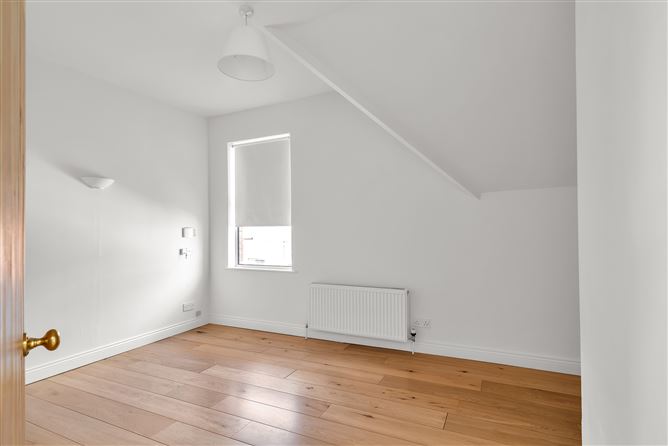 Photo 18 of 26 — No. 39 Home Villas, Donnybrook, Dublin 4