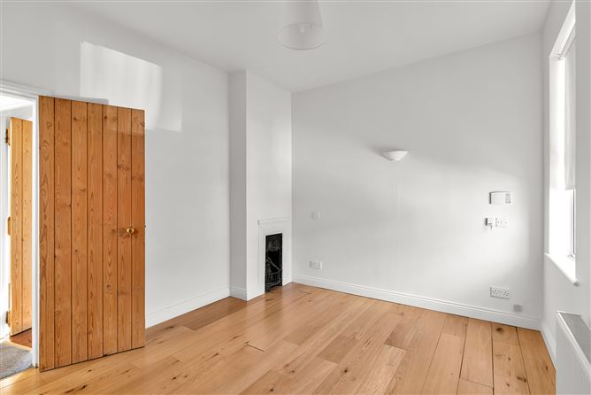 Photo 14 of 26 — No. 39 Home Villas, Donnybrook, Dublin 4