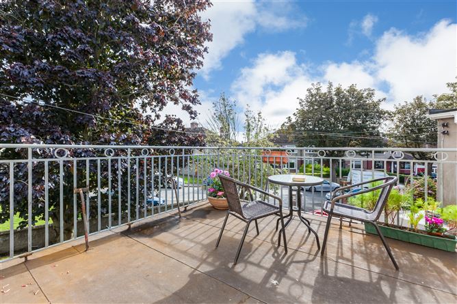 2 Shanowen Drive, Santry, Dublin 9