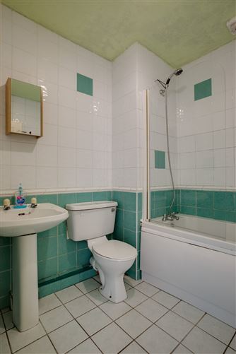 24 Loftus Square, Rathfarnham Gate, Rathfarnham, Dublin 14