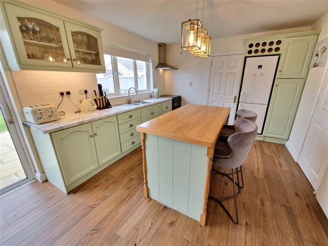 21 Cregaun, Tobarteascain, Ennis, Co. Clare