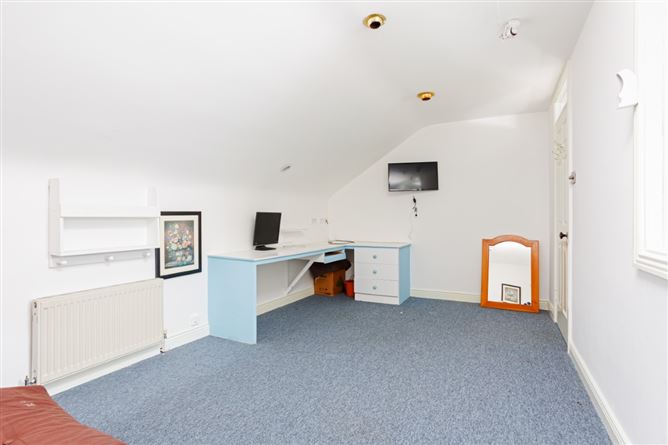 Hanlon's Farm, Maddenstown, Curragh, Kildare