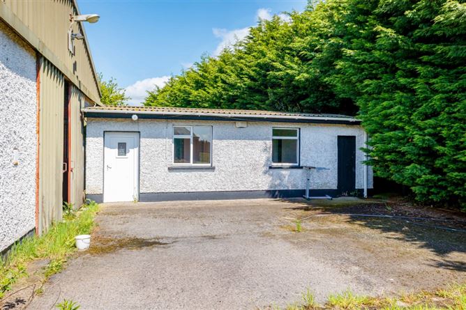 Hanlon's Farm, Maddenstown, Curragh, Kildare
