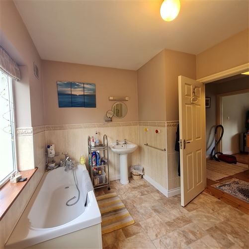 13 Meadow Court, Newcastle West, Co Limerick, Newcastle West, Limerick