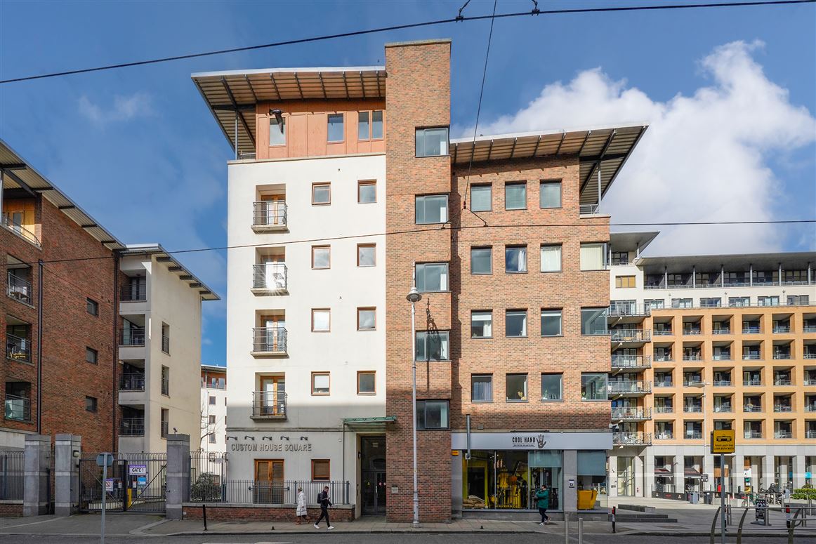 36 Beresford House, Custom House Square, Dublin 1