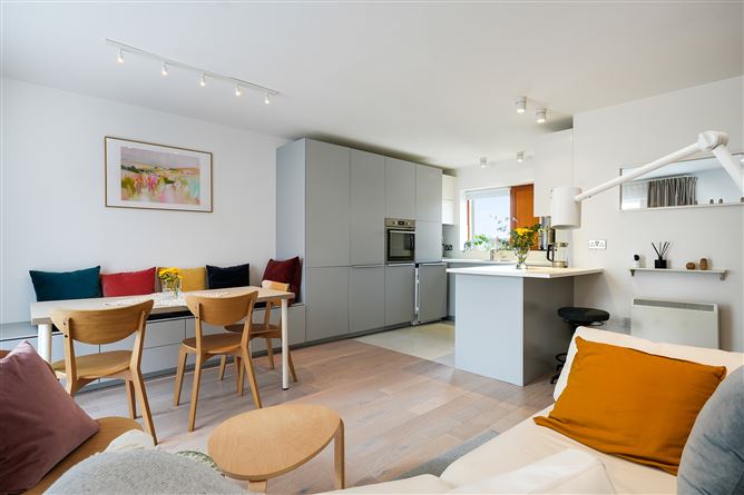 17 Fort Ostman, Old County Glen, Crumlin, Dublin 12