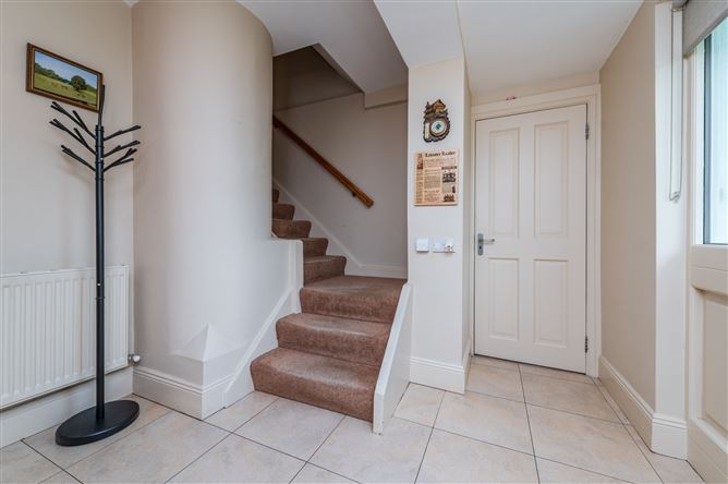 https://photos-a.propertyimages.ie/media/8/4/7/5018748/aca28cbd-ffc2-47b7-a3e2-8531d97ae570_l.jpg