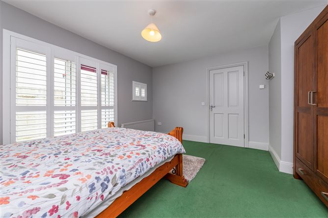 https://photos-a.propertyimages.ie/media/8/4/7/5018748/aca28cbd-ffc2-47b7-a3e2-8531d97ae570_l.jpg