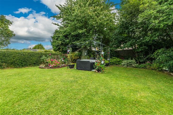 https://photos-a.propertyimages.ie/media/8/4/7/5018748/aca28cbd-ffc2-47b7-a3e2-8531d97ae570_l.jpg