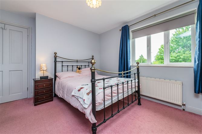 https://photos-a.propertyimages.ie/media/8/4/7/5018748/aca28cbd-ffc2-47b7-a3e2-8531d97ae570_l.jpg