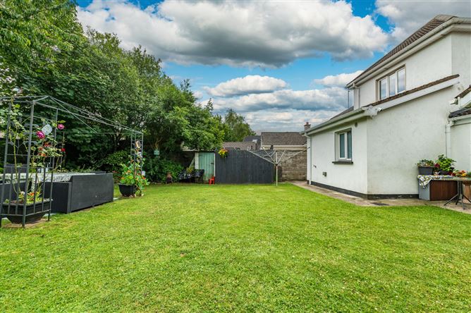 https://photos-a.propertyimages.ie/media/8/4/7/5018748/aca28cbd-ffc2-47b7-a3e2-8531d97ae570_l.jpg