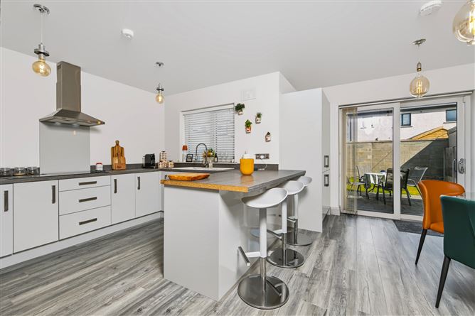 Photo 10 of 38 — No. 14 Manor Grove, Roxborough, Wexford Town, Wexford