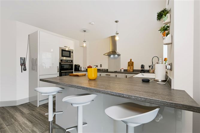 Photo 16 of 38 — No. 14 Manor Grove, Roxborough, Wexford Town, Wexford