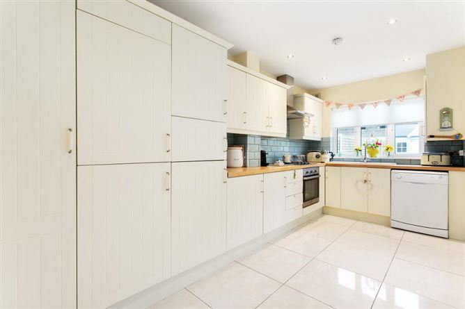 7 Finnsgreen, Finnstown Cloisters, Lucan, Dublin