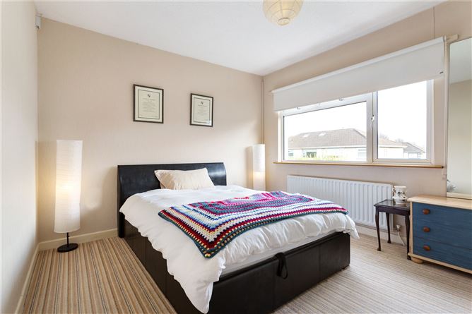 27 Forest Park, Kingswood, Dublin 24