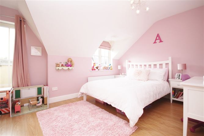 9 Brownsbarn Wood, Citywest, Kingswood Cross, Dublin 24