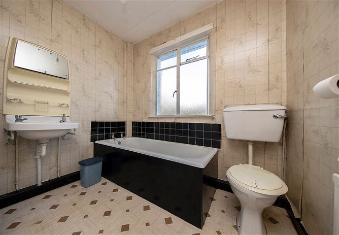 13 The Grove, Clonea Road, Abbeyside, Dungarvan, Co. Waterford