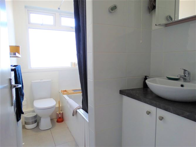 11 Fortfield Court, 78 Fortfield Road, Terenure, Dublin 6W