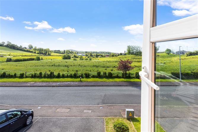 53 Lakeview, The Fair Green, Cavan