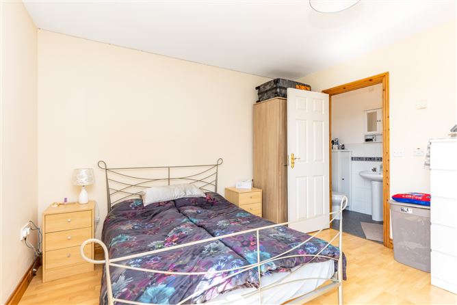 53 Lakeview, The Fair Green, Cavan
