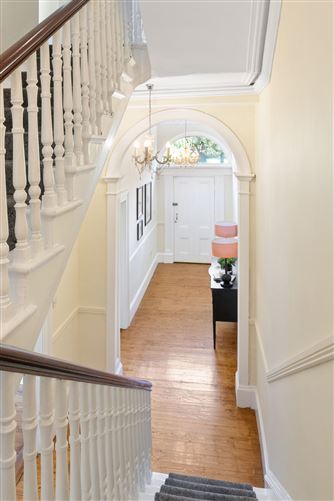33 Kenilworth Square, Rathgar,   Dublin 6