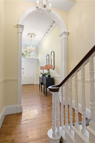 33 Kenilworth Square, Rathgar,   Dublin 6