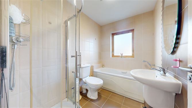 66 Carrabeag, Newport Road, Castlebar, Co. Mayo