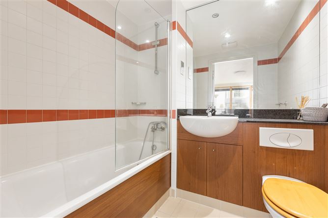 76 Harbour View, Harbour Square, Crofton Road, Dun Laoghaire