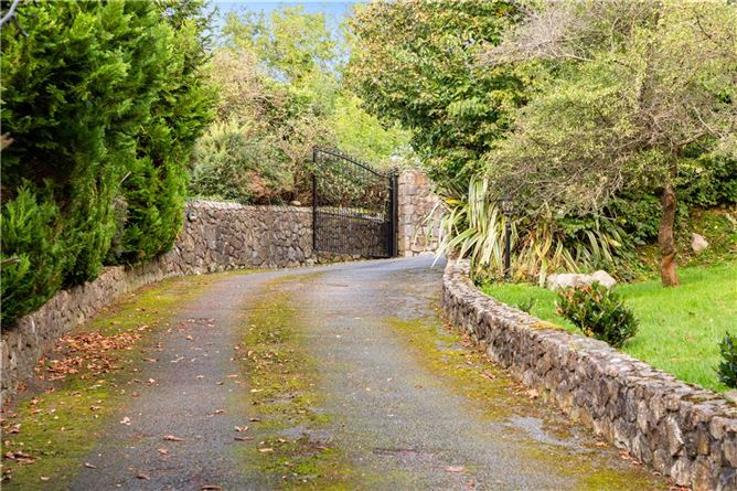 Carraig Mor On 3.7acres, Curtlestown Lower, Enniskerry, Co. Wicklow