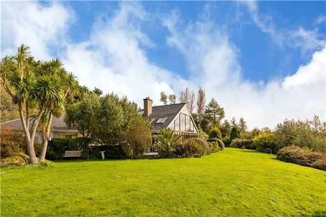 Carraig Mor On 3.7acres, Curtlestown Lower, Enniskerry, Co. Wicklow