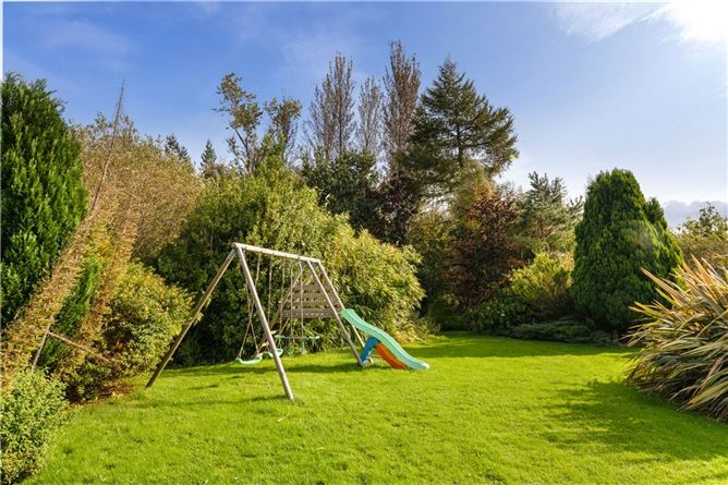 Carraig Mor On 3.7acres, Curtlestown Lower, Enniskerry, Co. Wicklow