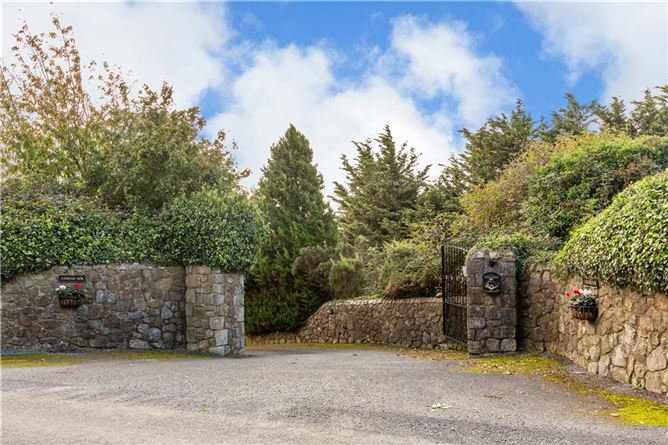 Carraig Mor On 3.7acres, Curtlestown Lower, Enniskerry, Co. Wicklow