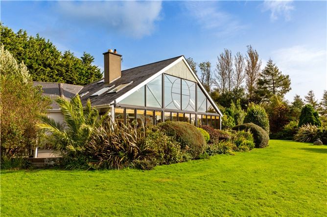 Carraig Mor On 3.7acres, Curtlestown Lower, Enniskerry, Co. Wicklow