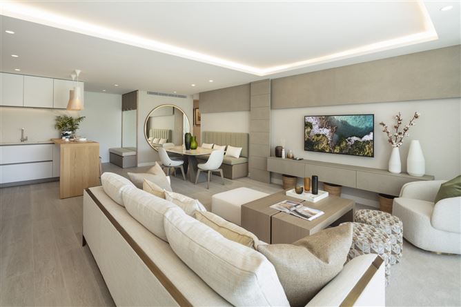 Spain, Marbella, Marbella Golden Mile - COSTA-00680P